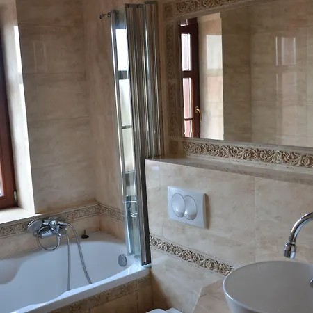 Dworek Mazurski Lizer *